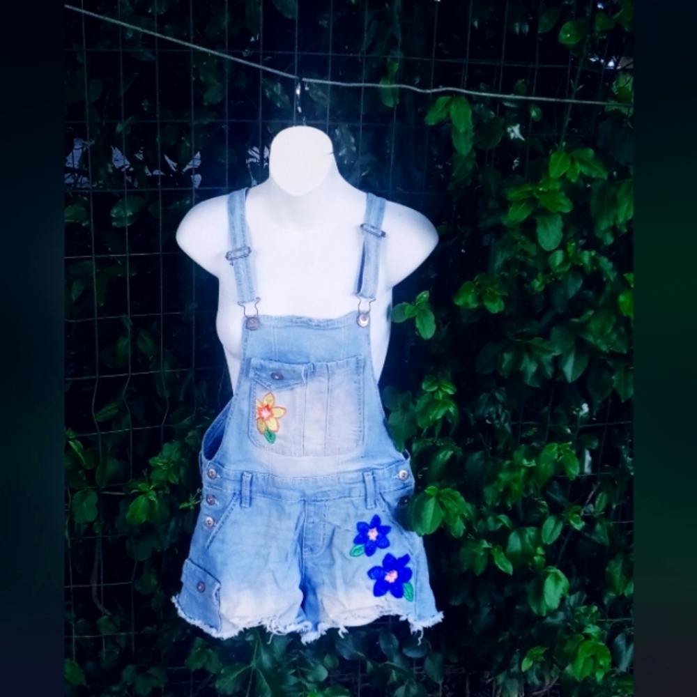 No Boundaries Short Overall Flower